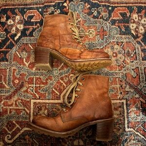 Frye Tan Leather Lace-Up Ankle Boots